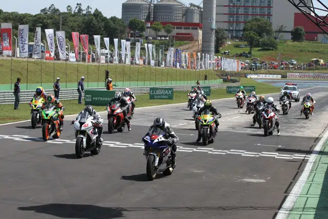 Treinos oficiais abrem fim de semana do Moto1000GP em Cascavel - Moto 1000  GP