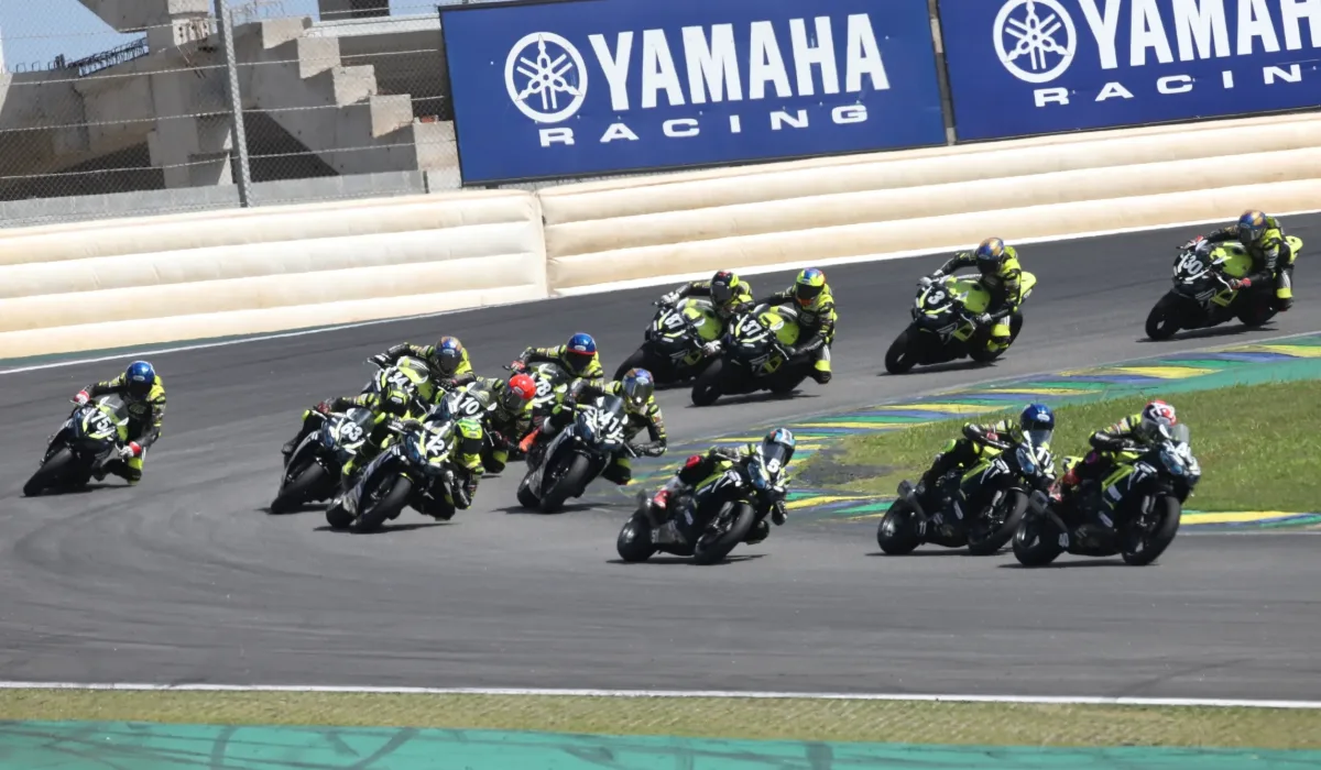 Largada da Daytona 660 Cup em Interlagos
