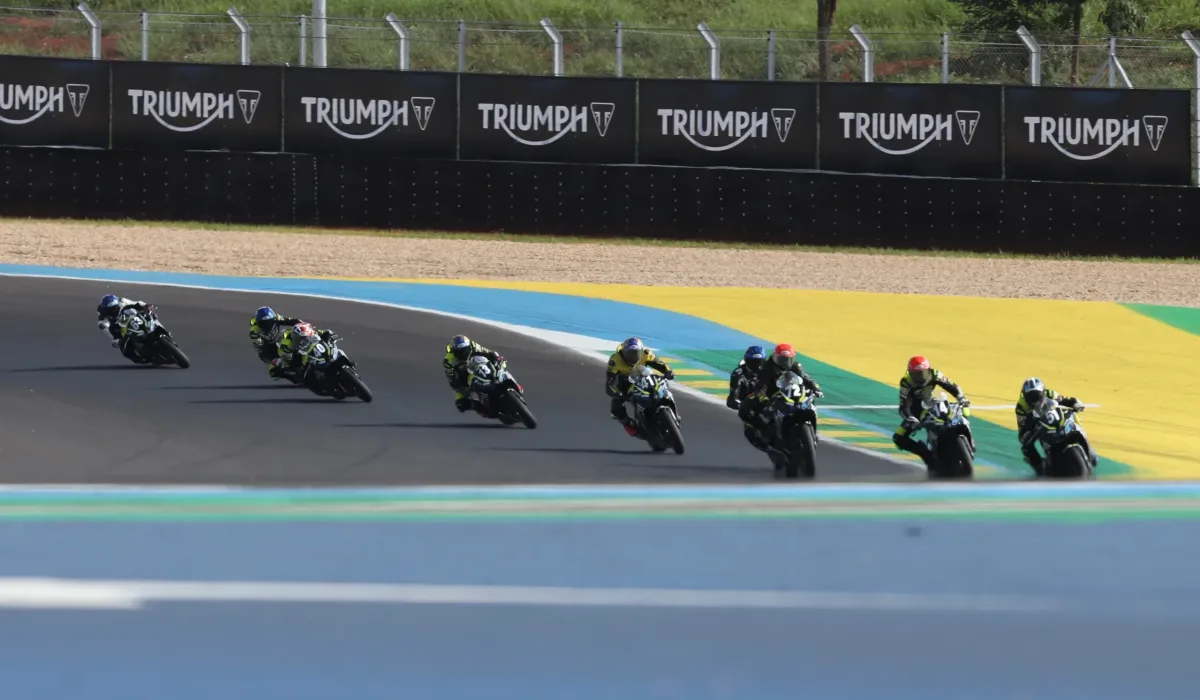 Largada da segunda etapa da Daytona 660 Cup