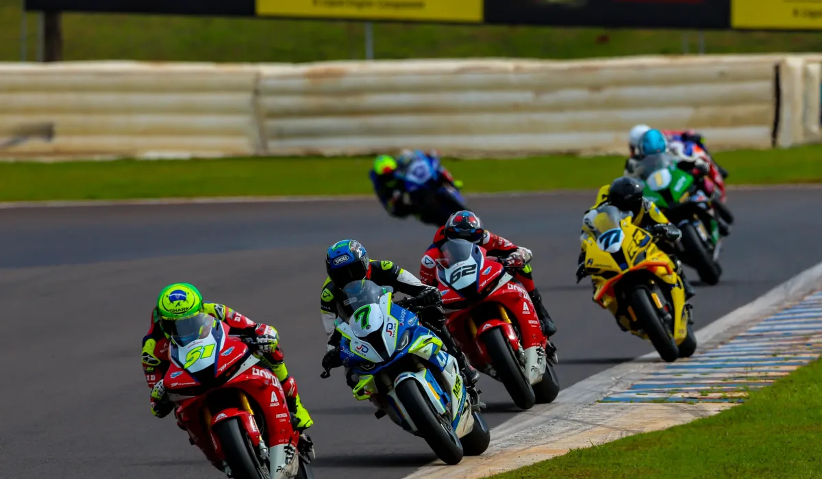 Serão sete categorias em pista