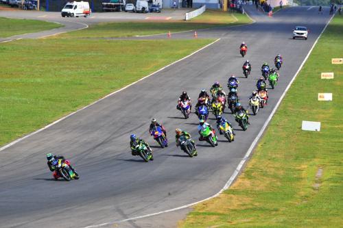 m1gp 2023 6 etapa GP300 sabado 00