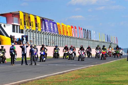 m1gp 2023 6 etapa GP600 sabado 00