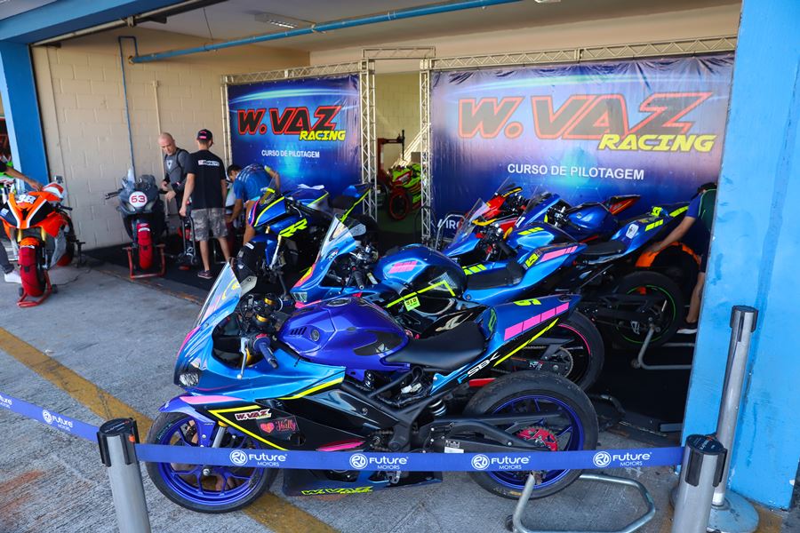 MOTO1000GP quinta feira bastidores 2024 14