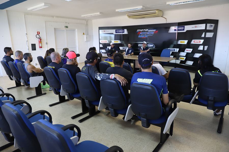 MOTO1000GP quinta feira bastidores 2024 17