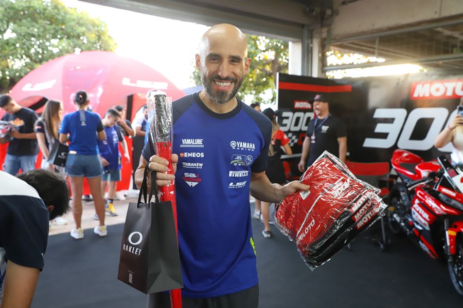 M1GP 2024 etapa 02 sexta Motul kit 33
