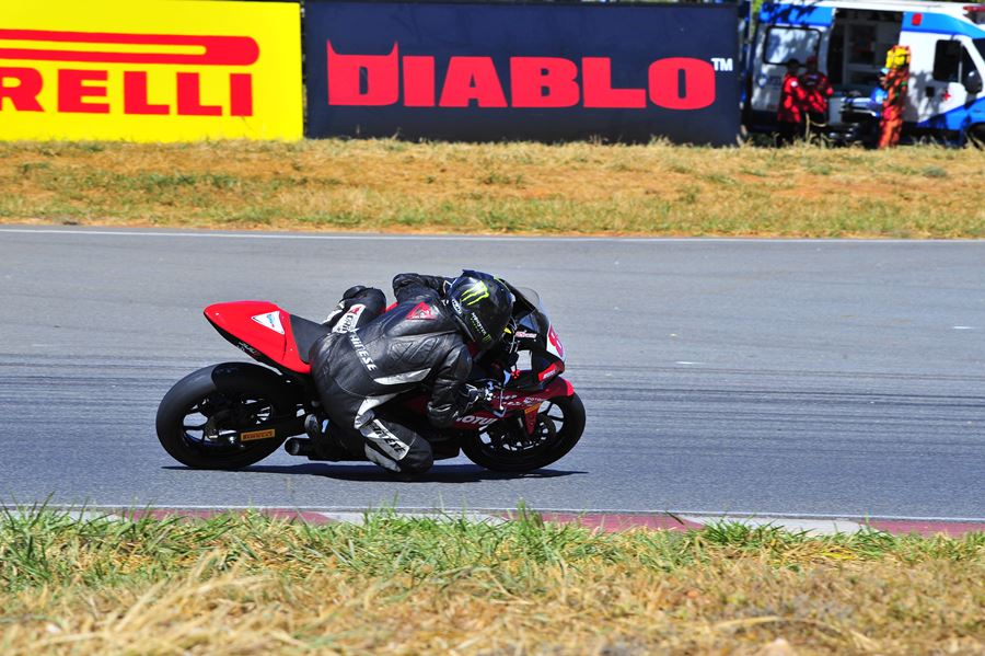 M1GP 2024 etapa 02 sexta gp300 09