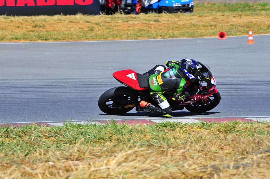 M1GP 2024 etapa 02 sexta gp300 19