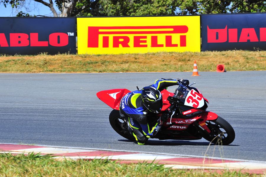 M1GP 2024 etapa 02 sexta gp300 25