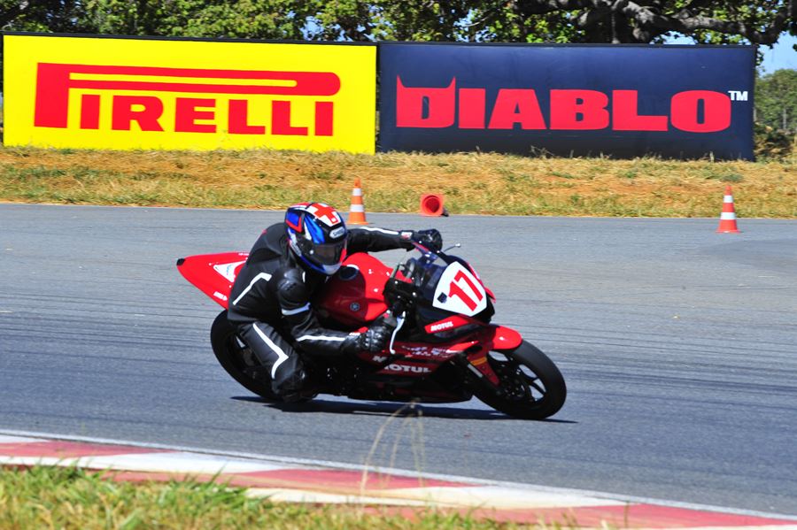 M1GP 2024 etapa 02 sexta gp300 40