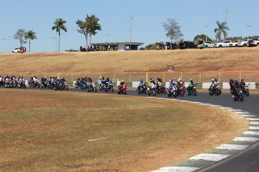 m1gp 2024 etapa 03 domingo publico 56