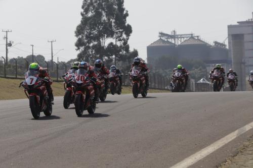m1gp etapa 04 cascavel sabado GP300 01