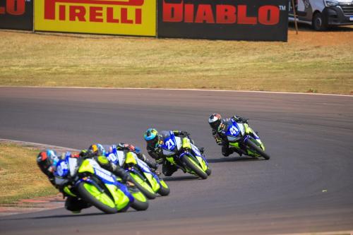 m1gp etapa 04 cascavel sexta-feira R15 38