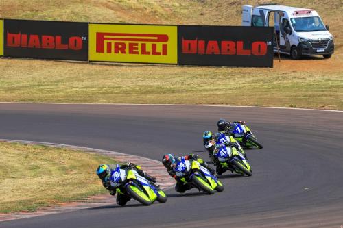 m1gp etapa 04 cascavel sexta-feira R15 41