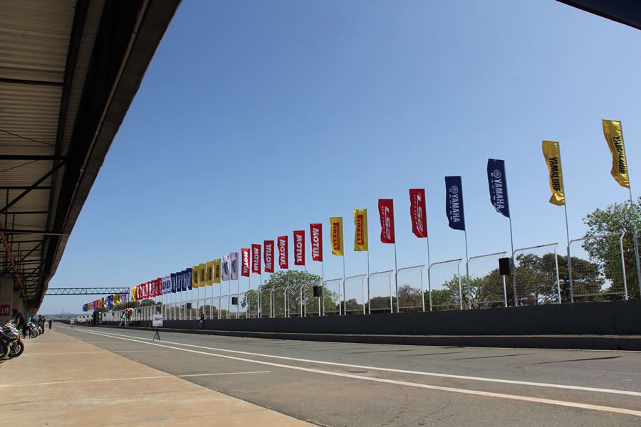 m1gp etapa 05 curvelo sexta bastidores gp 20