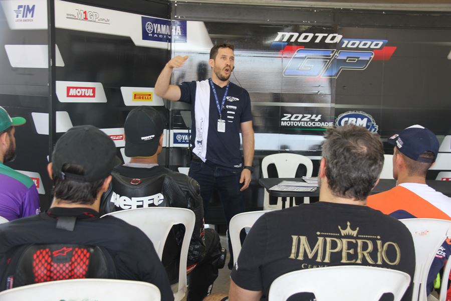 m1gp etapa 05 curvelo sexta bastidores gp 27
