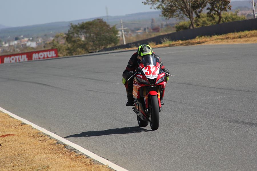 m1gp etapa 05 curvelo sexta gp300 23
