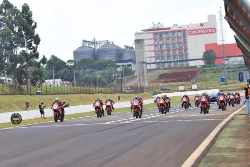 m1gp etapa 06 cascavel sabado GP300 00b