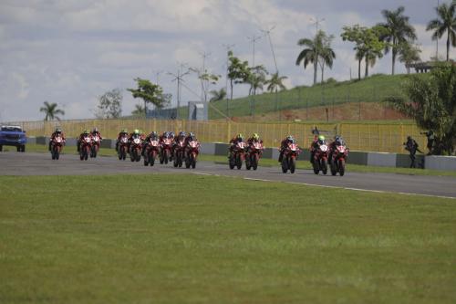 M1GP 2024 etapa 07 domingo gp300 01