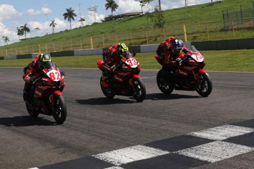 M1GP 2024 etapa 07 domingo gp300 33