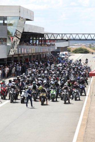 m1gp 2025 etapa 7 domingo moto passeio 13