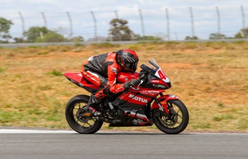 m1gp 2025 etapa 7 sexta gp300 a25