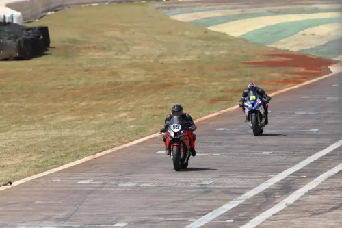 m1gp 2025 etapa 08 cascavel domingo gp1000 240