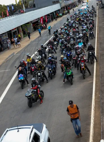 m1gp 2026 etapa 03 curvelo domingo moto passeio 02